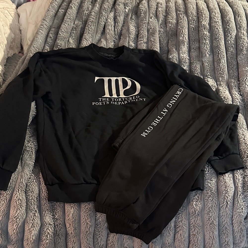 Taylor Swift Tortured Poets Dept Black Sweatpants & Joggers Set sz XL NWOT